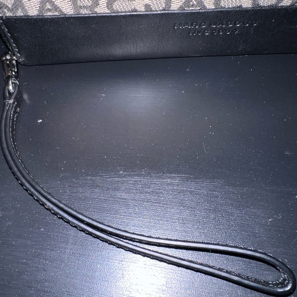 Marc Jacobs The Monogram Zip-Up Continental Wallet - Picture 8 of 10